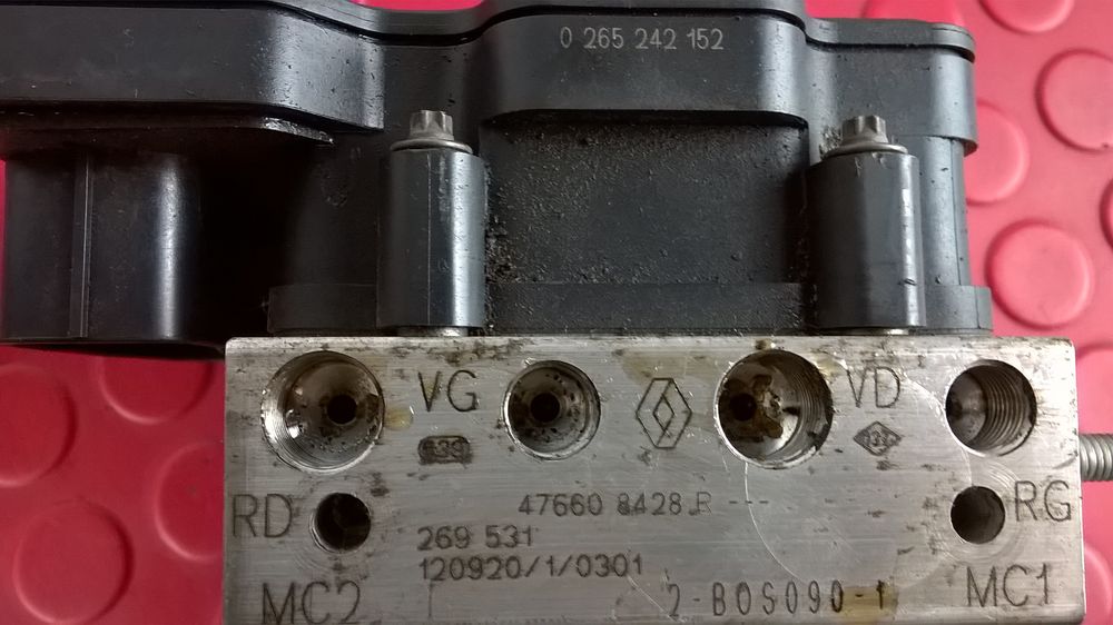 ABS - 476608428R / 2265106455 / 0265956035 - RENAULT CLIO IV (BH_)