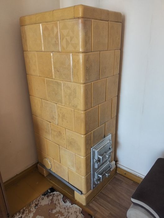 Piece kaflowe z grzałkami.