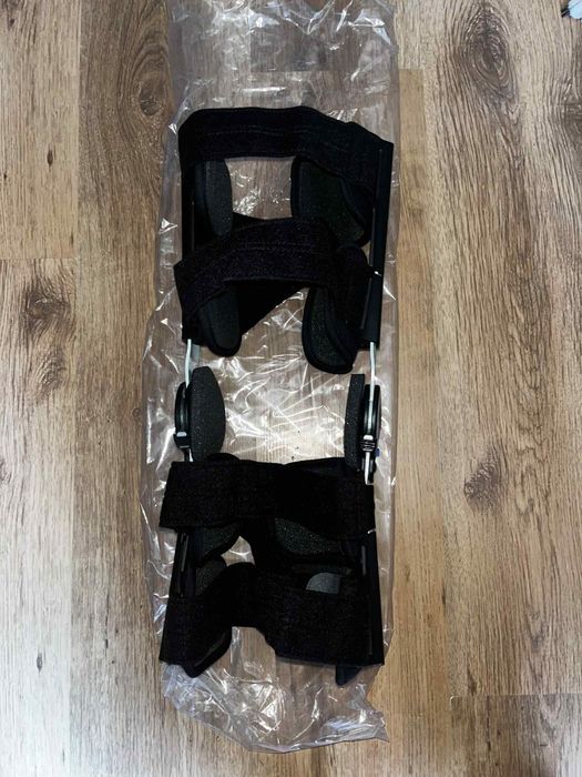 2 ortezy stawu skokowego.
Orteza Kafo stosowana jest do stanów