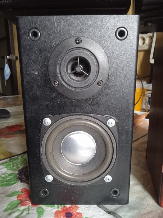 Компьютерные колонки.