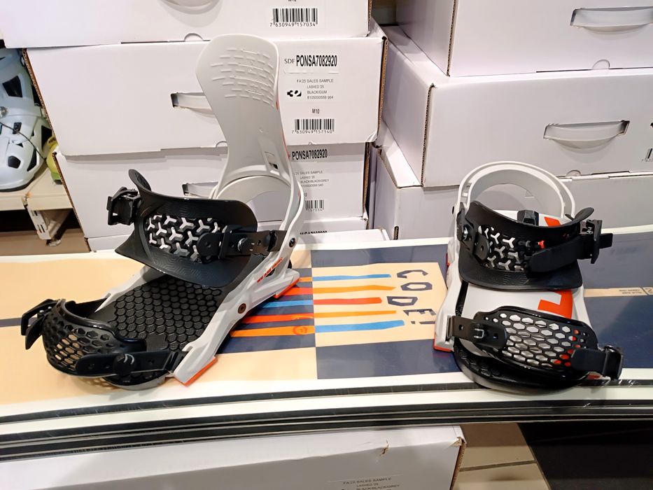 Nidecker Cheat Code MEN + Yes