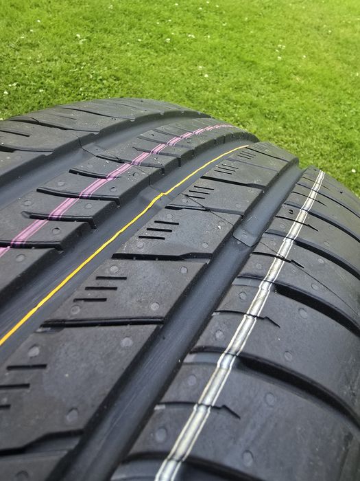 Felgi aluminiowe z letnimi oponami  205/55 R16 ET25