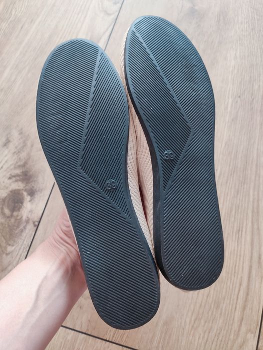Baleriny, długość wkładki 24,5 cm.