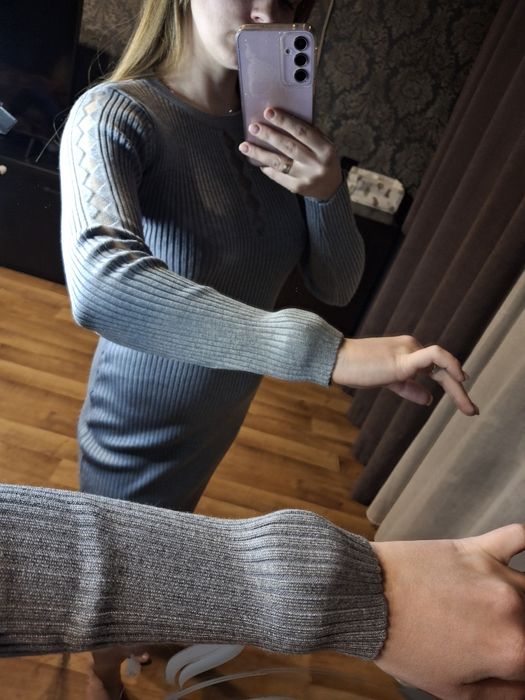Жіноча сукня сіра в рубчик