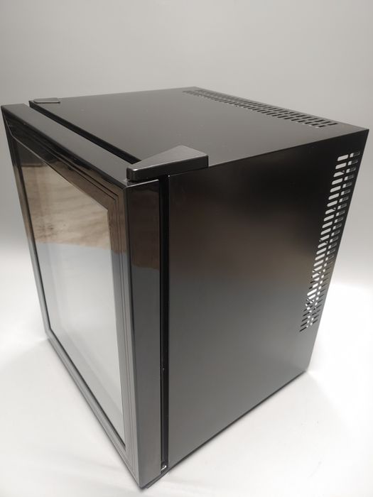 Міні холодильник, (міні бар) вітрина Klarstein