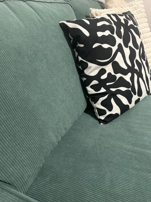 Sofá KIVIK Ikea