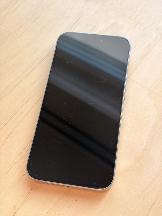 Iphone 15 pro 128 GB tytan naturalny