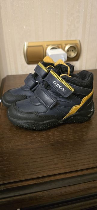 взуття дитяче 24р Geox