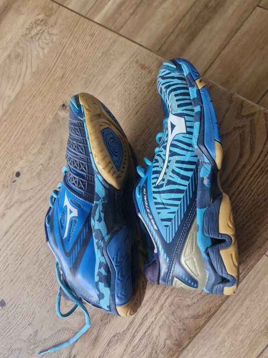 Bjty do siatkówki Mizuno wave 39