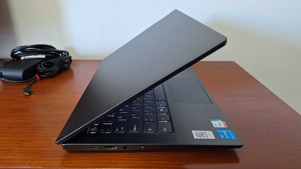 Lenovo Ideapad5 14- Core i5 11ªG. 4.2GHz- 8GB Ram- SSD 256GB- Win11