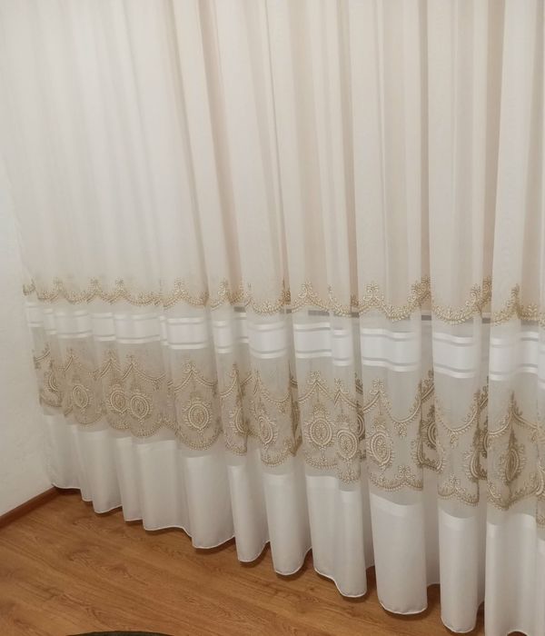 Тюль з Масивною вишивкою