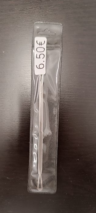 Ferramenta para limpeza de pele em inox
