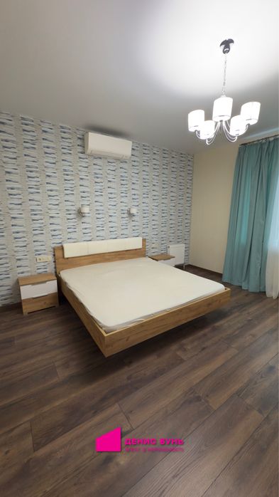 Дом с озером, террасой и зоной барбекю — Подгороднее