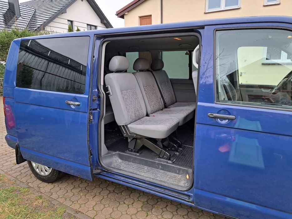 Wynajem busa 9 osobowy