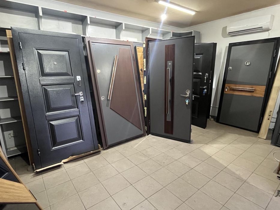 Двері вхідні броньовані РОЗПРОДАЖ
