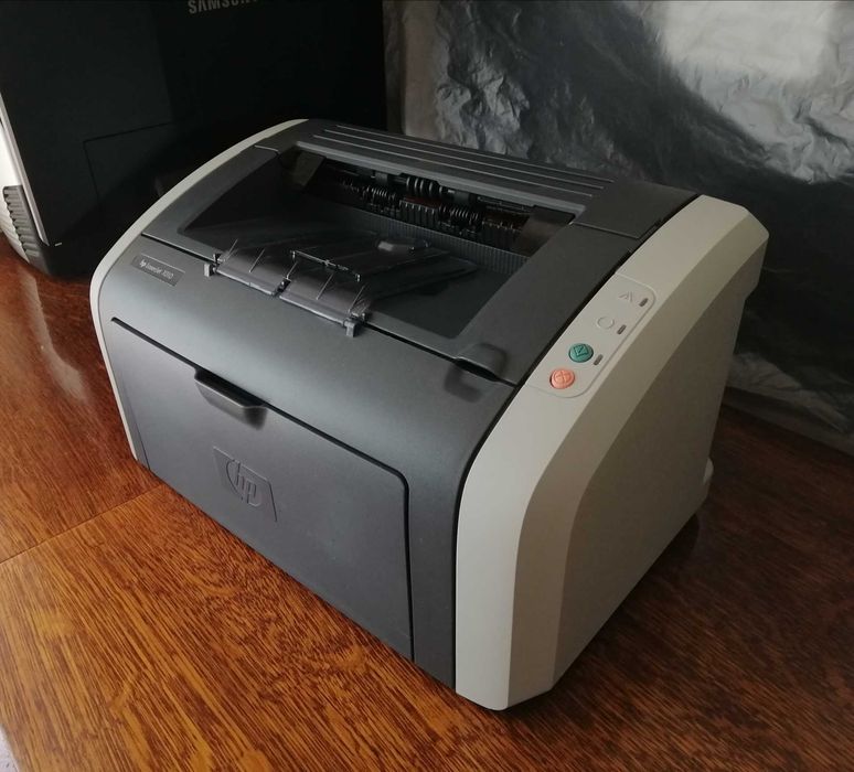 Лазерный принтер HP LJ 1010