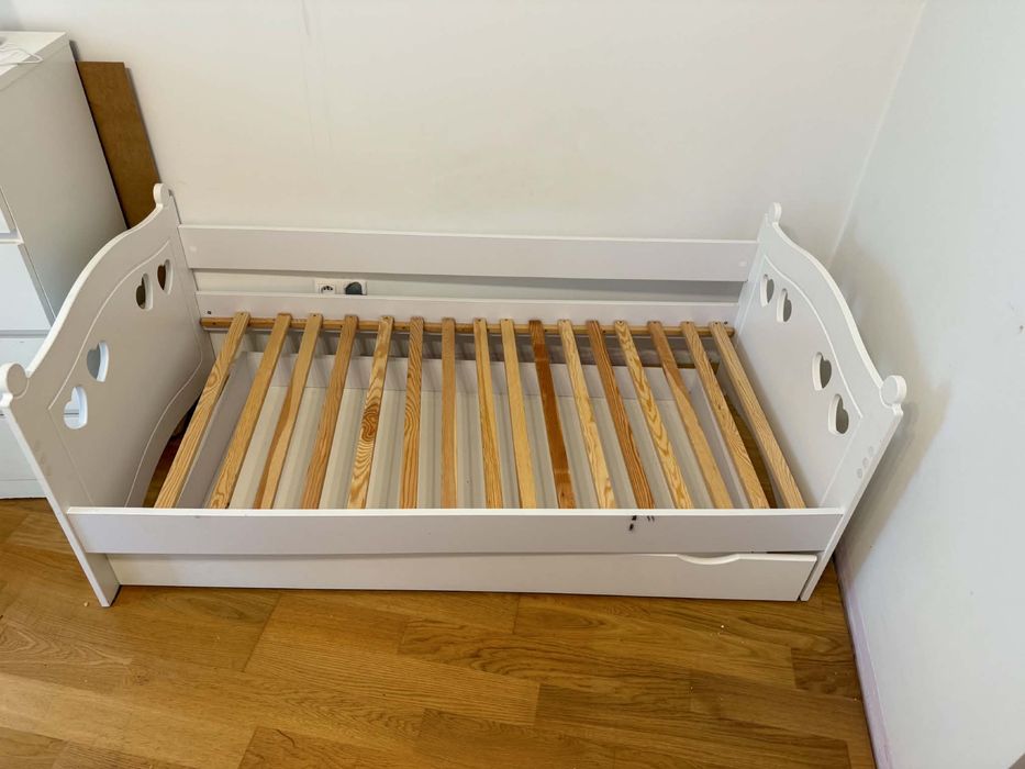 Łóżka biale 80x160 odbior osobisty