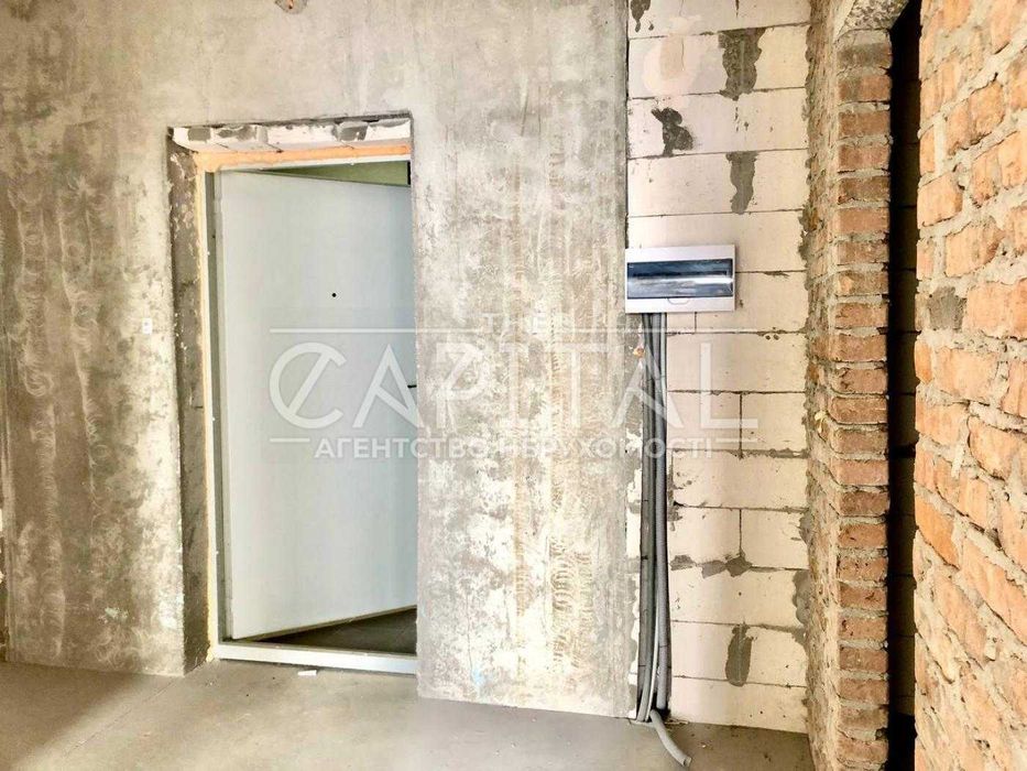 Продаж  Квартира ЖК Лебединый 42м2 вулиця Ревуцького Київ