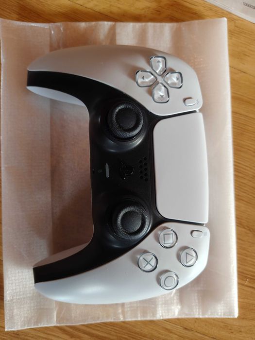 PlayStation ps 5 gw. ubezpieczenie do 23.11.2027r. (3 gry)