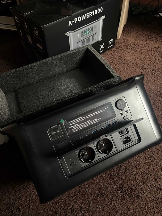 Потужна нова зарядна станція 1800вт LiFePO4 new black