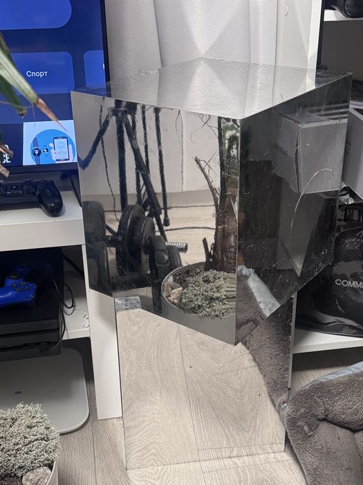 Великі цільні дзеркальні куби для декору магазину шоуруму підставки