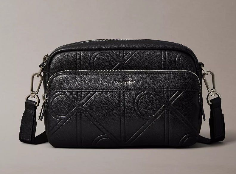 Сумка Calvin Klein Allover Embossed,  Calvin Klein Emboss Reporter, Calvin Clein bag, Кальвин Кляин, месенджер, luxury сумка Кальвін Кляін