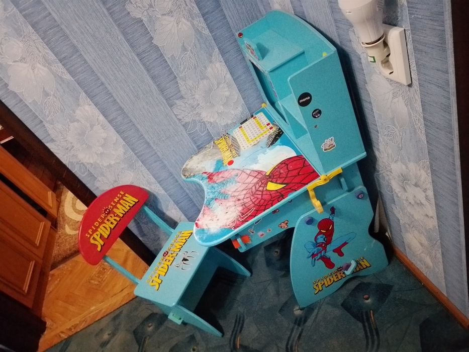 Стол парта детская,стіл парта дитяча