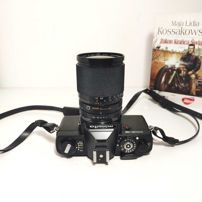 Lustrzanka analogowa Minolta XG-E Soligor Zoom Macro 28-80mm 3,5-4,5