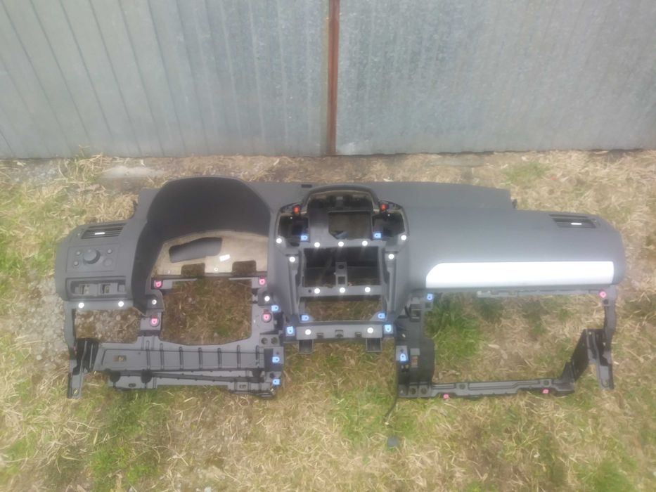 Opel Zafira B Deska rozdzielcza airbag pasażera kierowcy