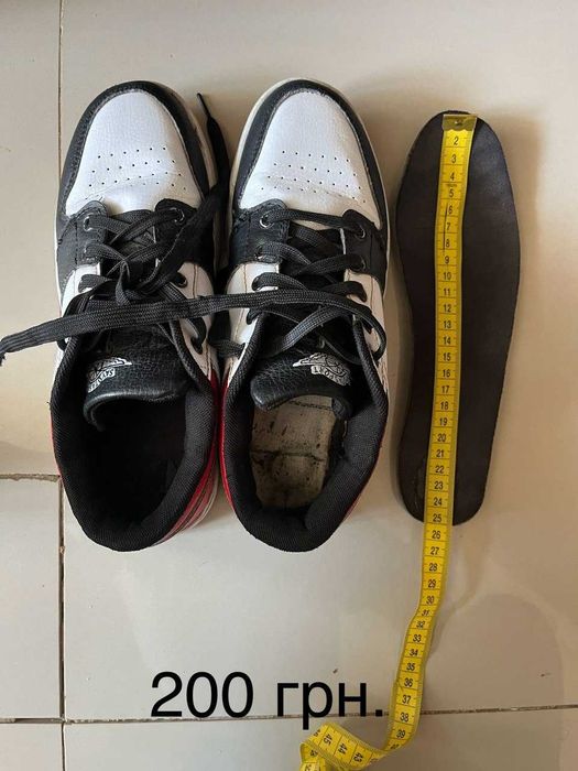 Кросівки підліткові