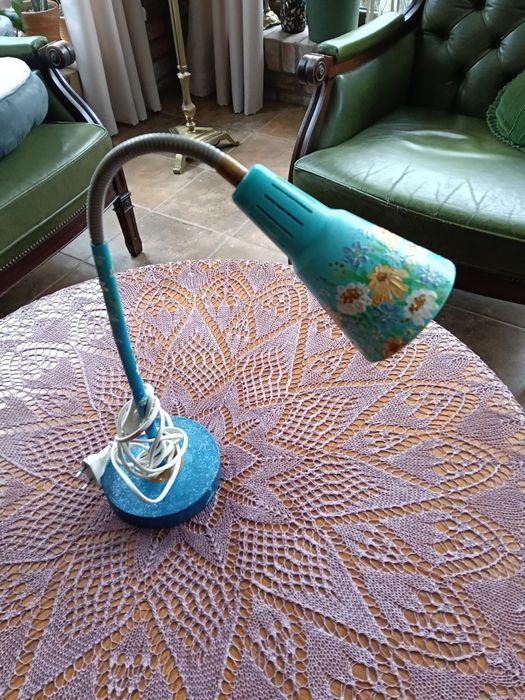 Lampka na biurko nocna