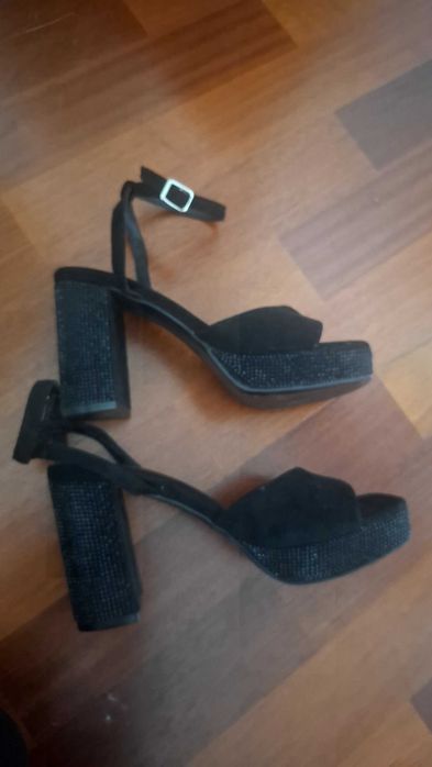 Buty na obcasie/słupku sinsay rozmiar 36