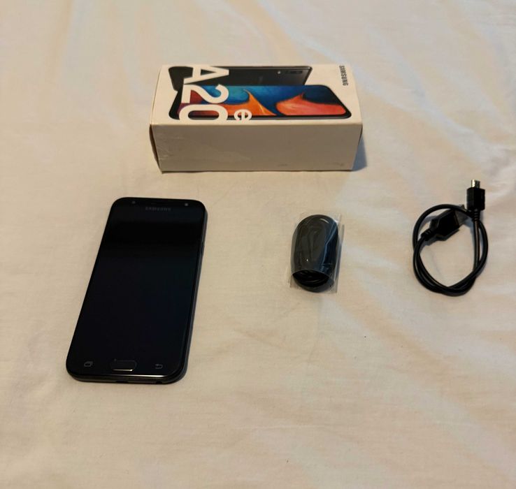 Samsung Galaxy A20e – Completo com Caixa