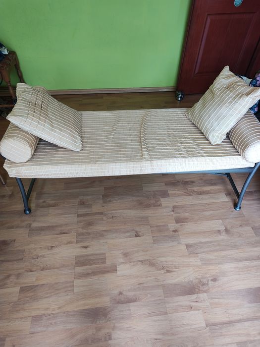 Siedzisko/ława kuta stylizowana na stare złoto