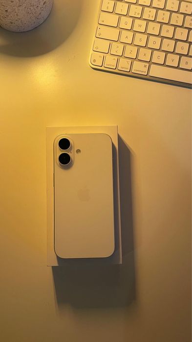 Iphone 16 com garantia