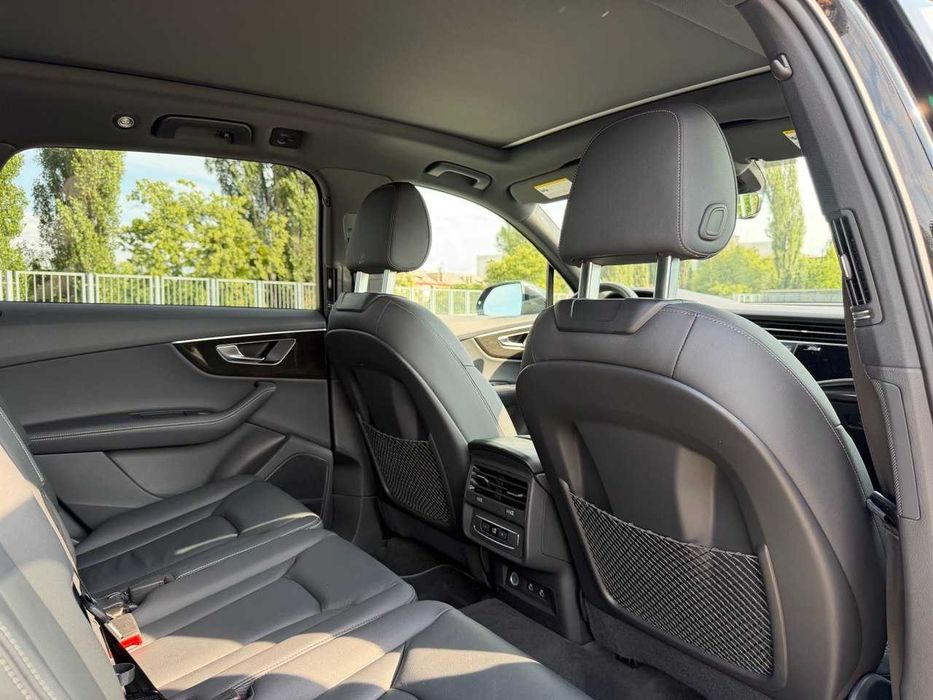 Audi Q7 2025 VIN WA1LVBF73SD013930 фото оголошення 13 з 18