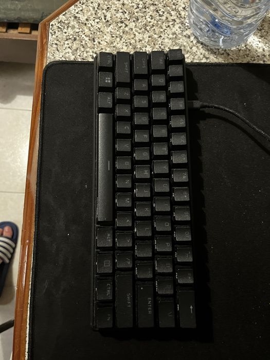 VENDA URGENTE! Teclado HyperX Origins 60 novo!!