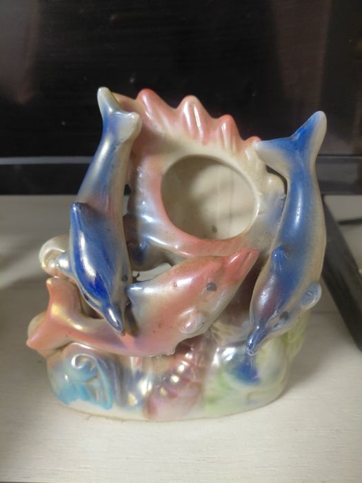 Статуєтка ваза дельфіни