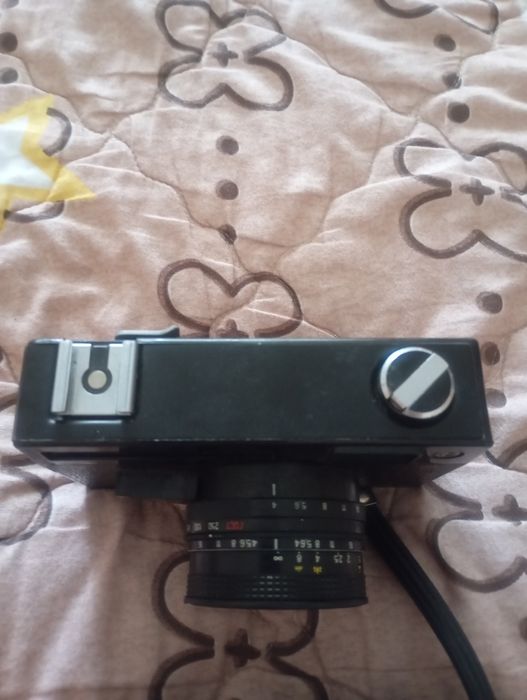 Продам плівкові фотоапарати ЛОМО та Силует Електро