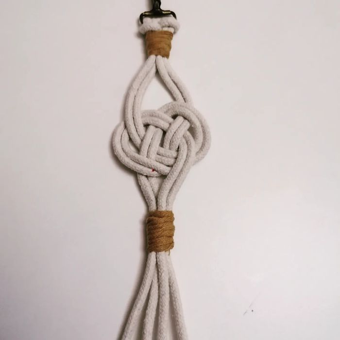 Porta chaves em Macramé
