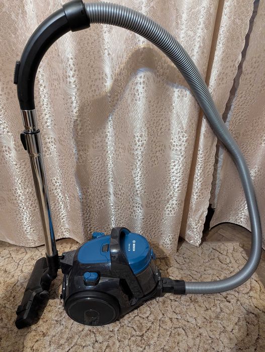 Пилосос без мішка BOSCH BGS05A220