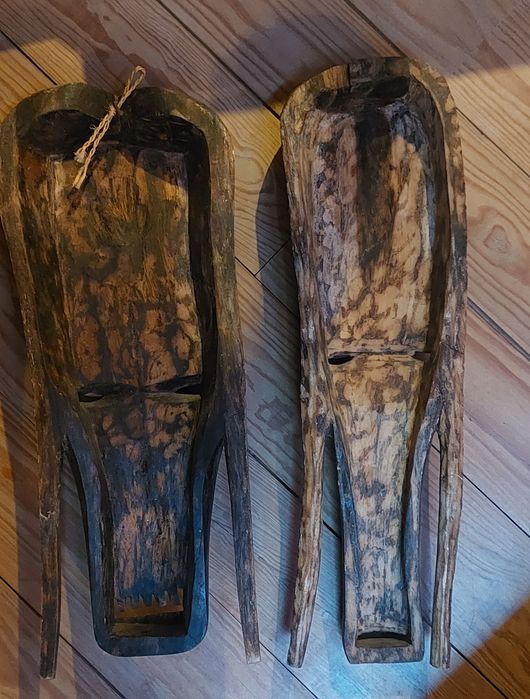 Casal Máscaras Africanas esculpidas à mão.