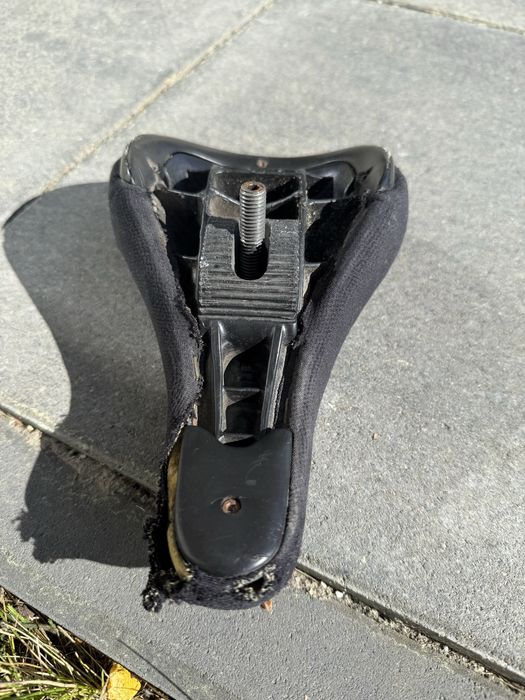 Siodelko marki BSD bmx dirt pivotal