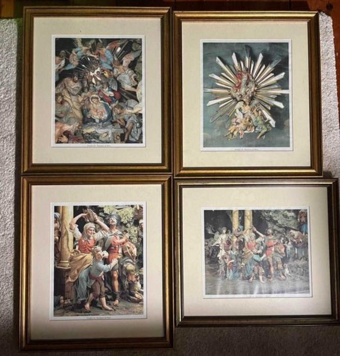 Quatro imagens religiosas emolduradas