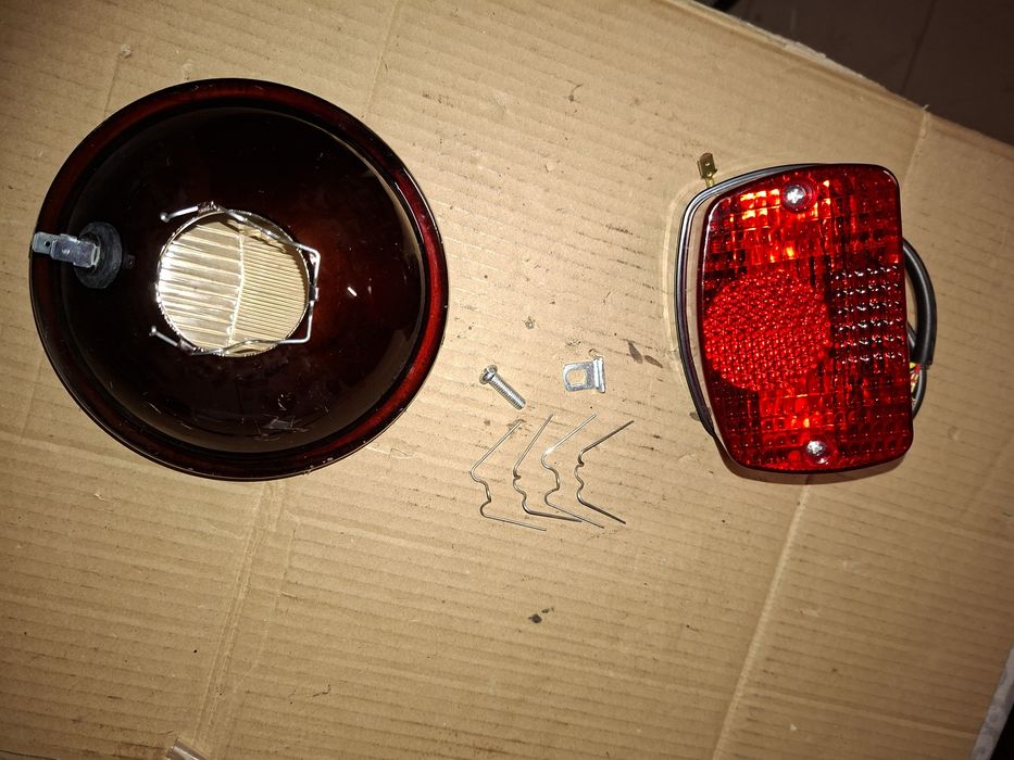 Nowy zestaw naprawczy lampy przod+ tył+sprezynki wsk 125/175