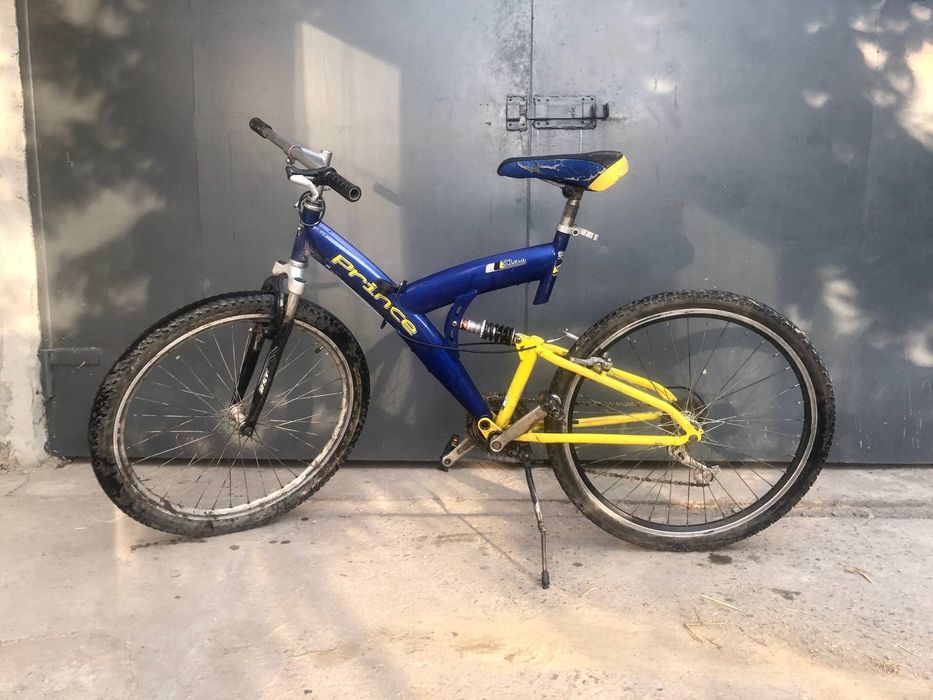 Горный, спортивный велосипед 26 дюймів.