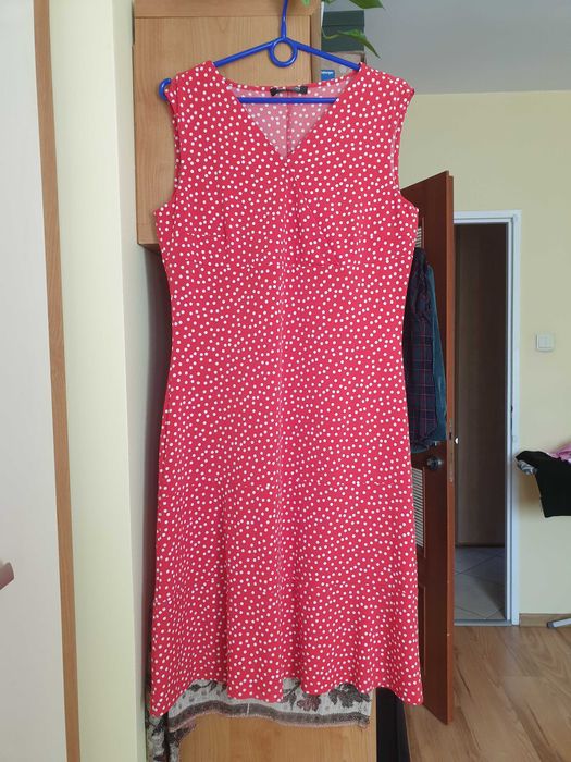 Sukienka w groszki w stylu retro vintage Betty Barclay