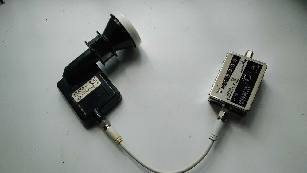 Старі робочі периферійні електронні пристрої