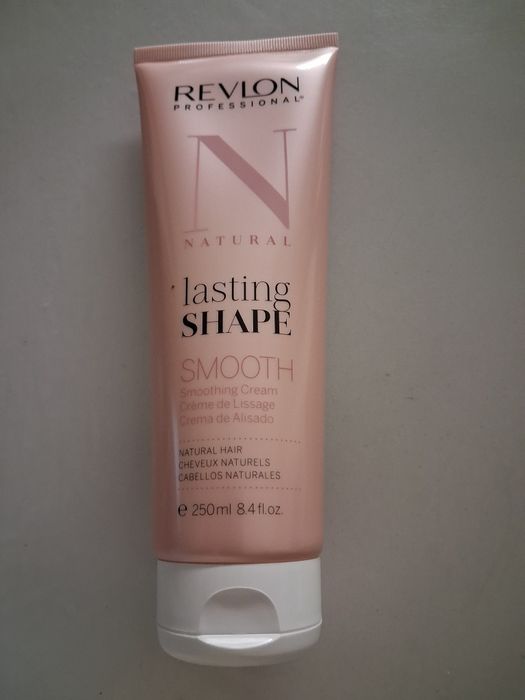 Creme Revlon para alisamento