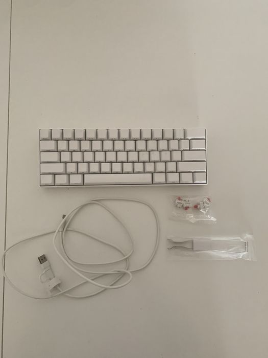 Teclado Royal Kludge RK61
